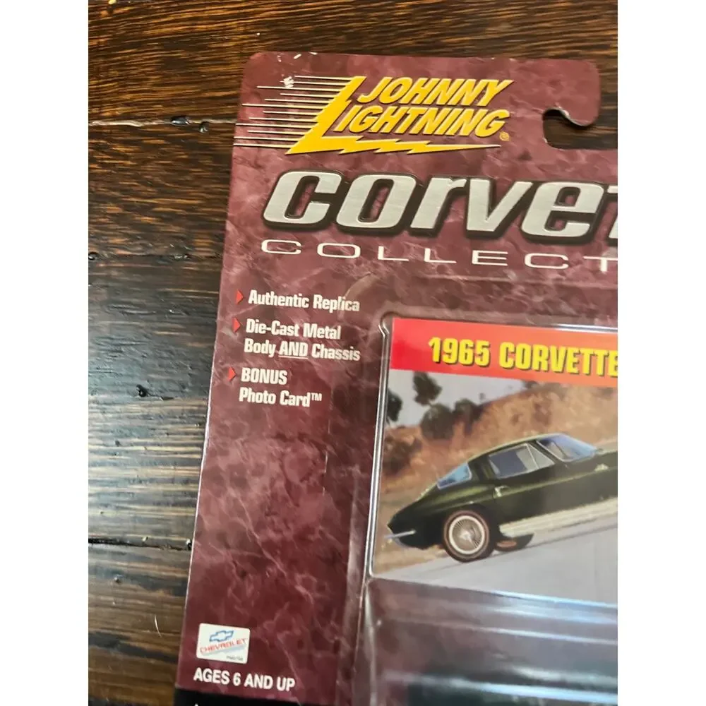 Johnny Lightning  Corvette Collection 1965 Corvette Coupe original packaging